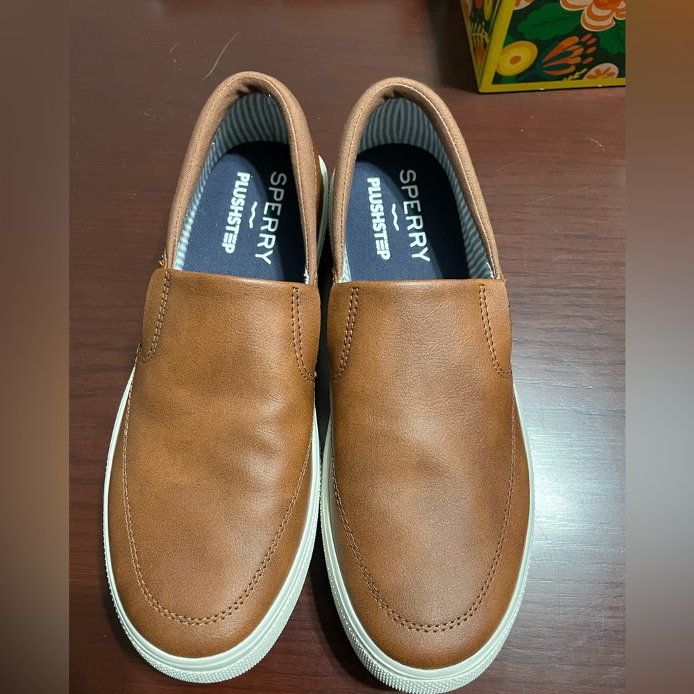 Sperry Men's Tan Slip-On Loafers Size 9